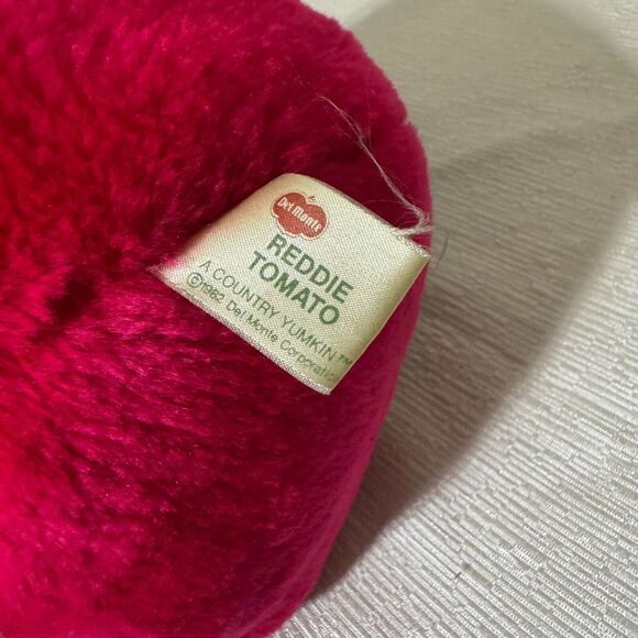 Vintage 1982 DEL MONTE Reddie Tomato Country Yumkin 8" Plush Stuffed Animal - Picture 4 of 5